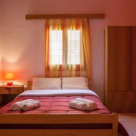 Pink House Apartment Drepano  Екстериор снимка