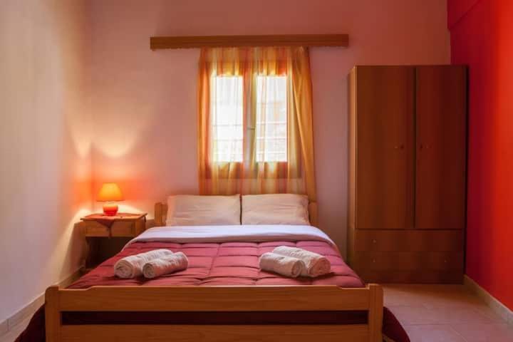 Pink House Apartment Drepano  Екстериор снимка