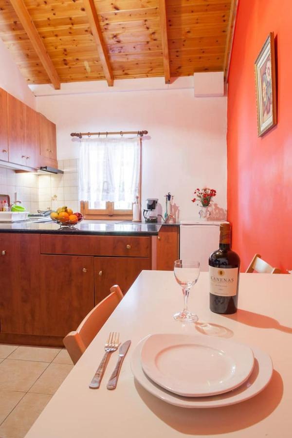 Pink House Apartment Drepano  Екстериор снимка